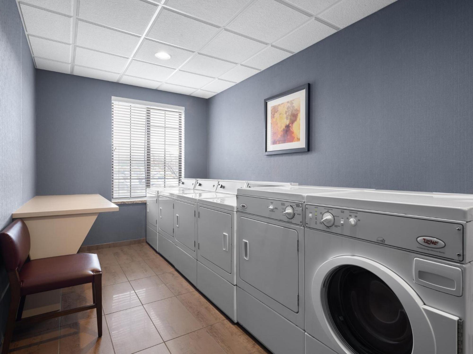 Staybridge Suites Midvale By Ihg Zewnętrze zdjęcie